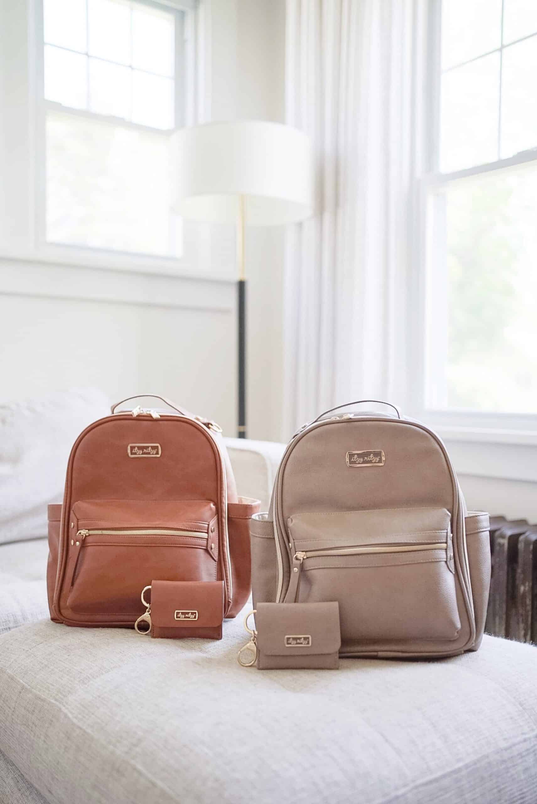 Itzy-Ritzy-CHC8406-Itzy-Mini-Wallet-Card-Holder-and-Key-Chain-Charm-Cognac-8-scaled