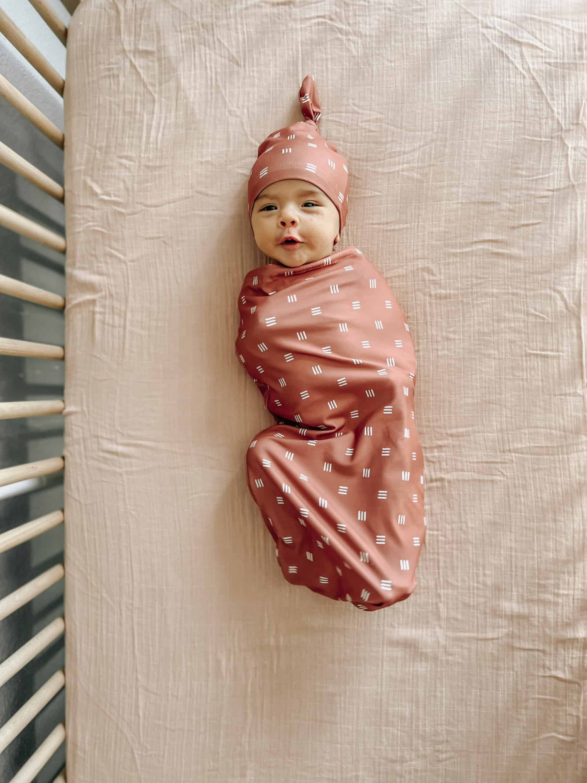 Itzy-Ritzy-Cocoon-Hat-Swaddle-Set-Name-Card-CC8487-Terracotta-Grid-7-scaled