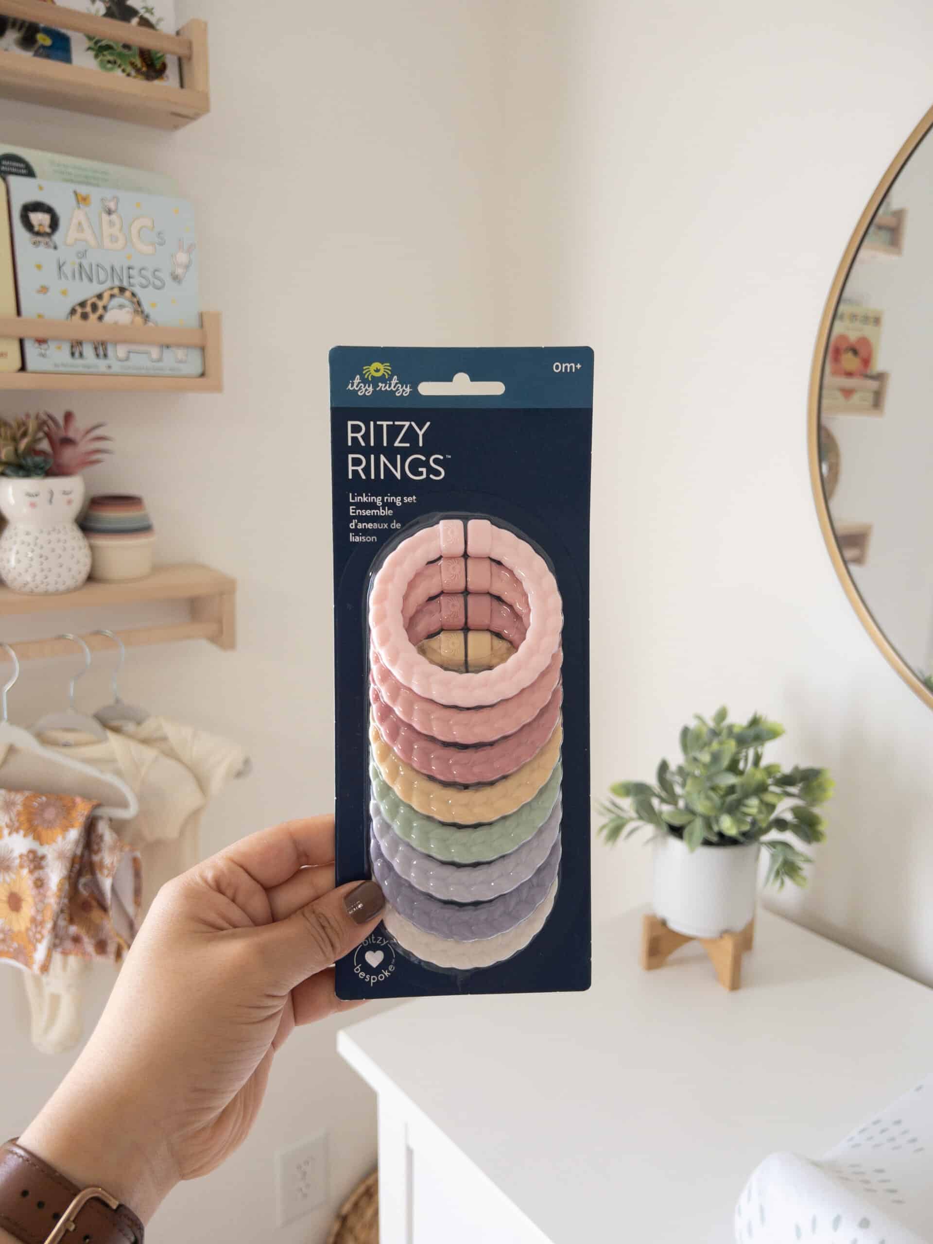 Itzy-Ritzy-LNK8499-Itzy-Rings-Linking-Ring-Set-Pastel-Rainbow-6-scaled