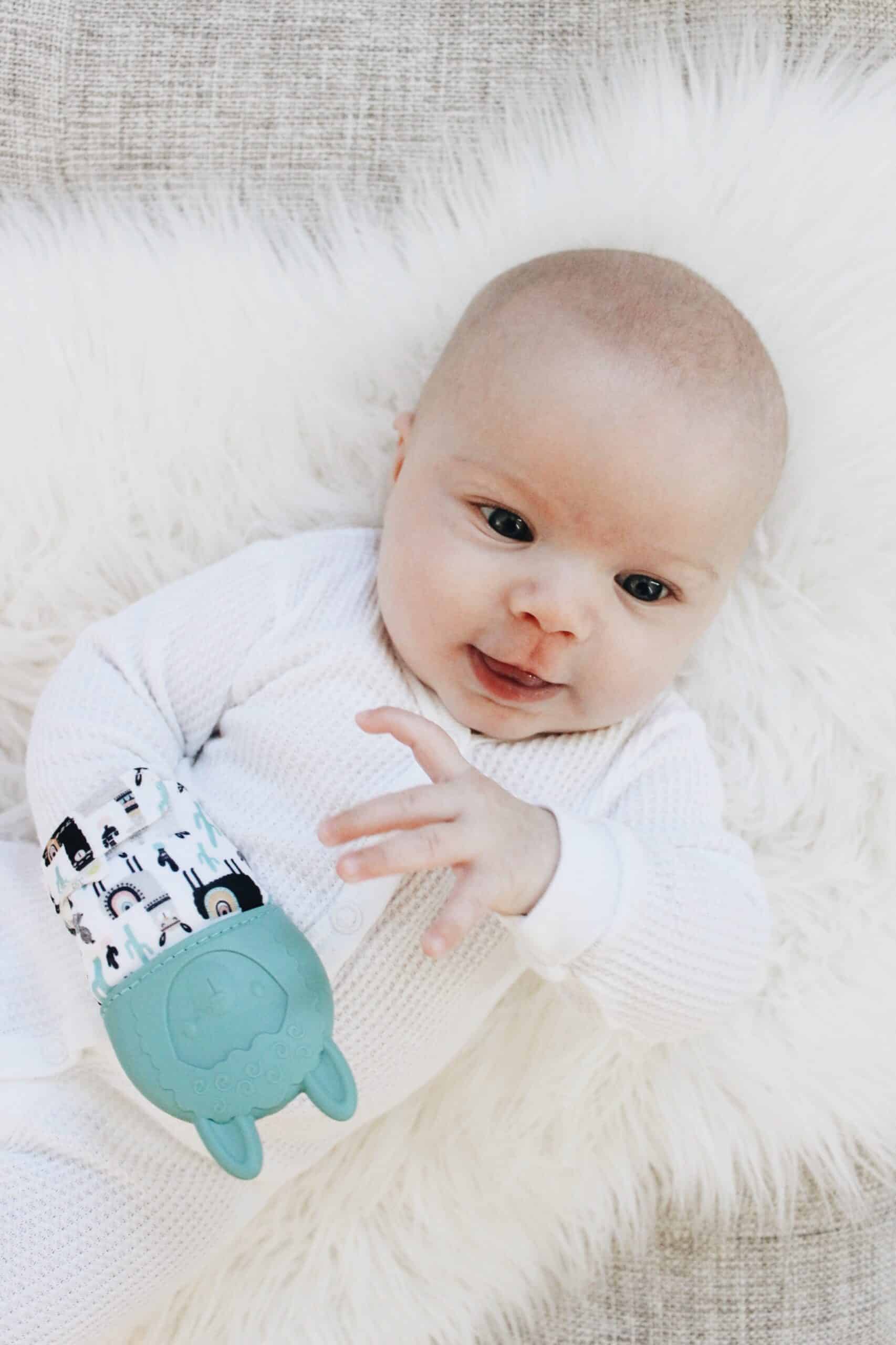 Itzy-Ritzy-Teething-Mitt-Teether-MITT8311-Llama-Mitt-4-scaled