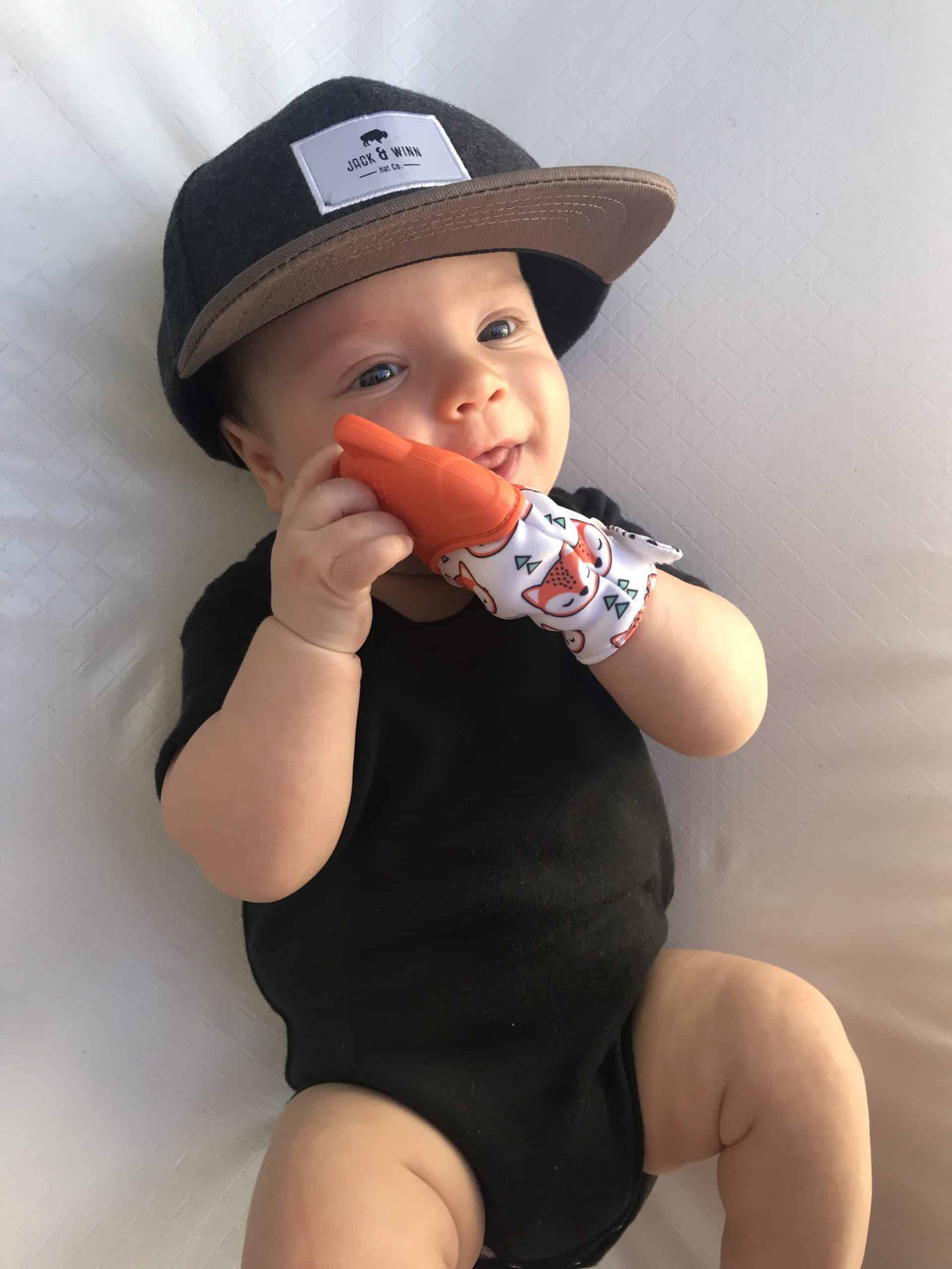 Itzy-Ritzy-Teething-Mitt-Teether-MITT8318-Fox-Mitt-4-scaled