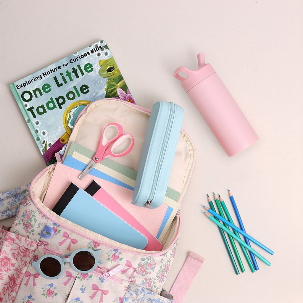 Itzy Ritzy Itzy Explorer Big Kids Backpack Ribbons and Roses product photo 5 Itzy Ritzy Itzy Explorer Big Kids Backpack Ribbons and Roses product photo 5