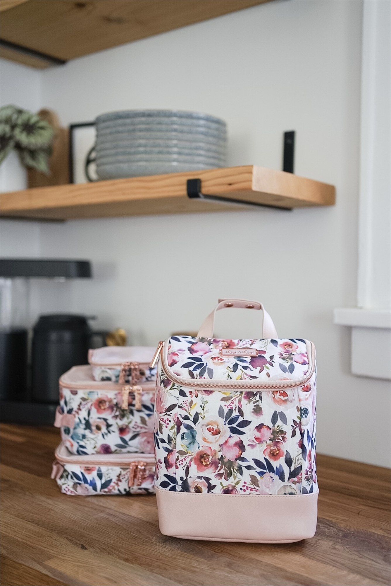 Chill Like A Boss Bottle Bag - Blush Floral