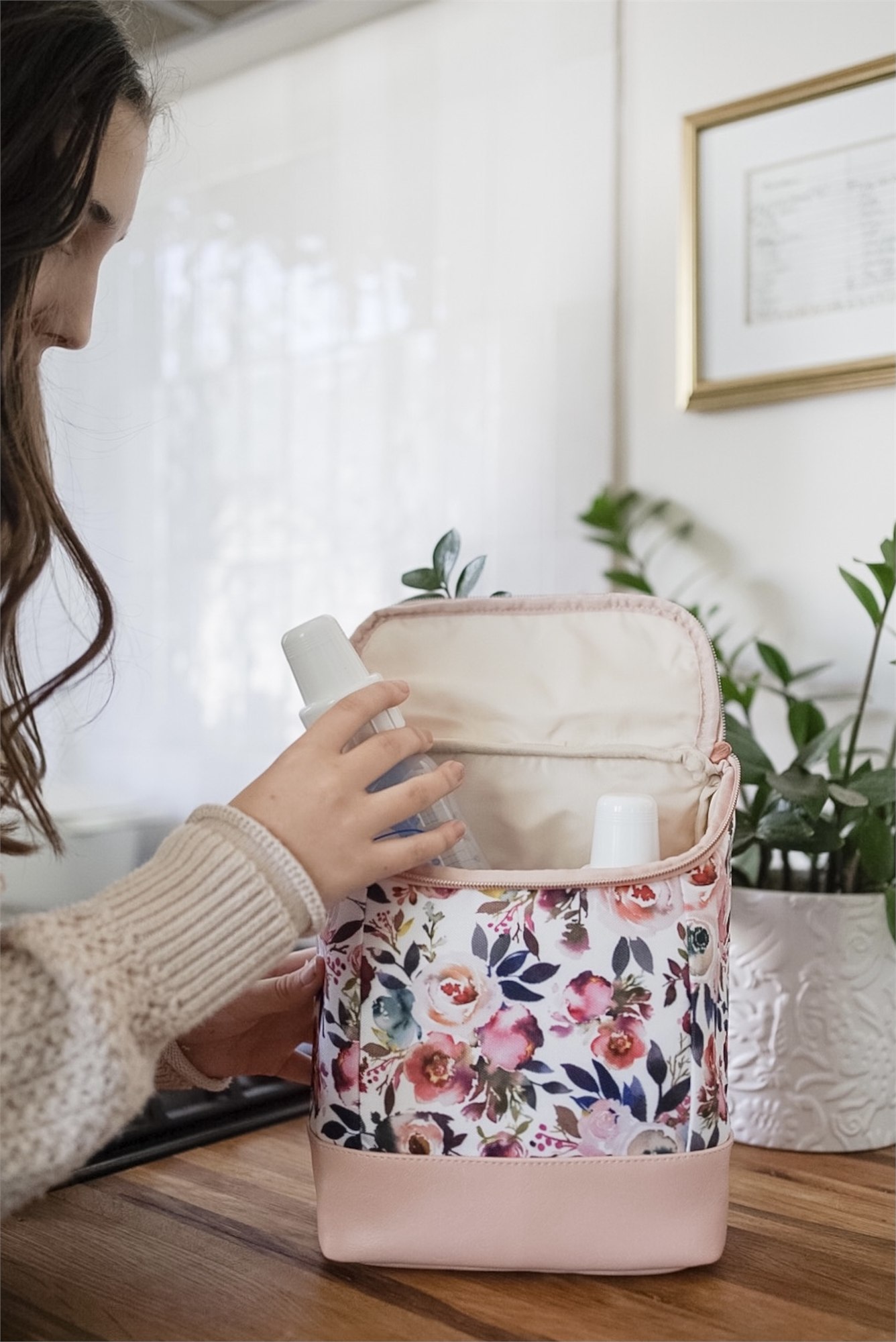Chill Like A Boss Bottle Bag - Blush Floral