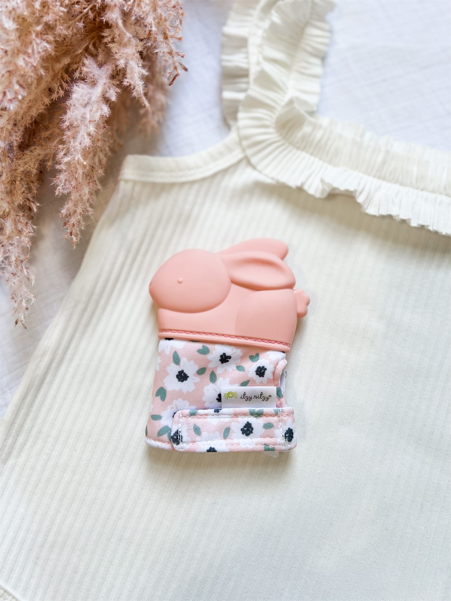 Itzy Mitt - Silicone Teething Mitt - Bunny Itzy Mitt - Silicone Teething Mitt - Bunny