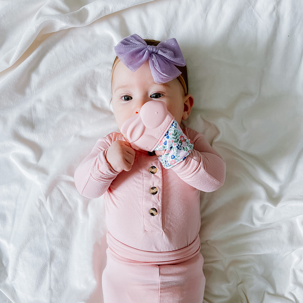 Itzy Mitt - Silicone Teething Mitt - Bunny Itzy Mitt - Silicone Teething Mitt - Bunny