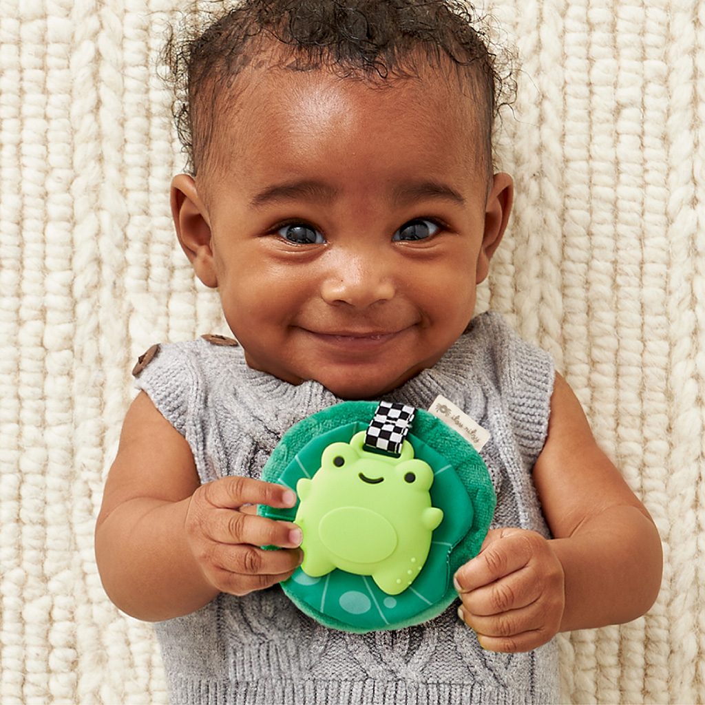 Itzy Ritzy Sweetie Crinkle silicone sensory teether Frog product photo 7