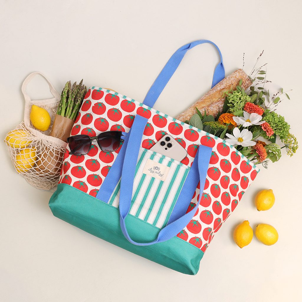 Itzy Ritzy Itzy Explorer large canvas tote bag Pasta La Vista product photo 3 Itzy Ritzy Itzy Explorer large canvas tote bag Pasta La Vista product photo 3
