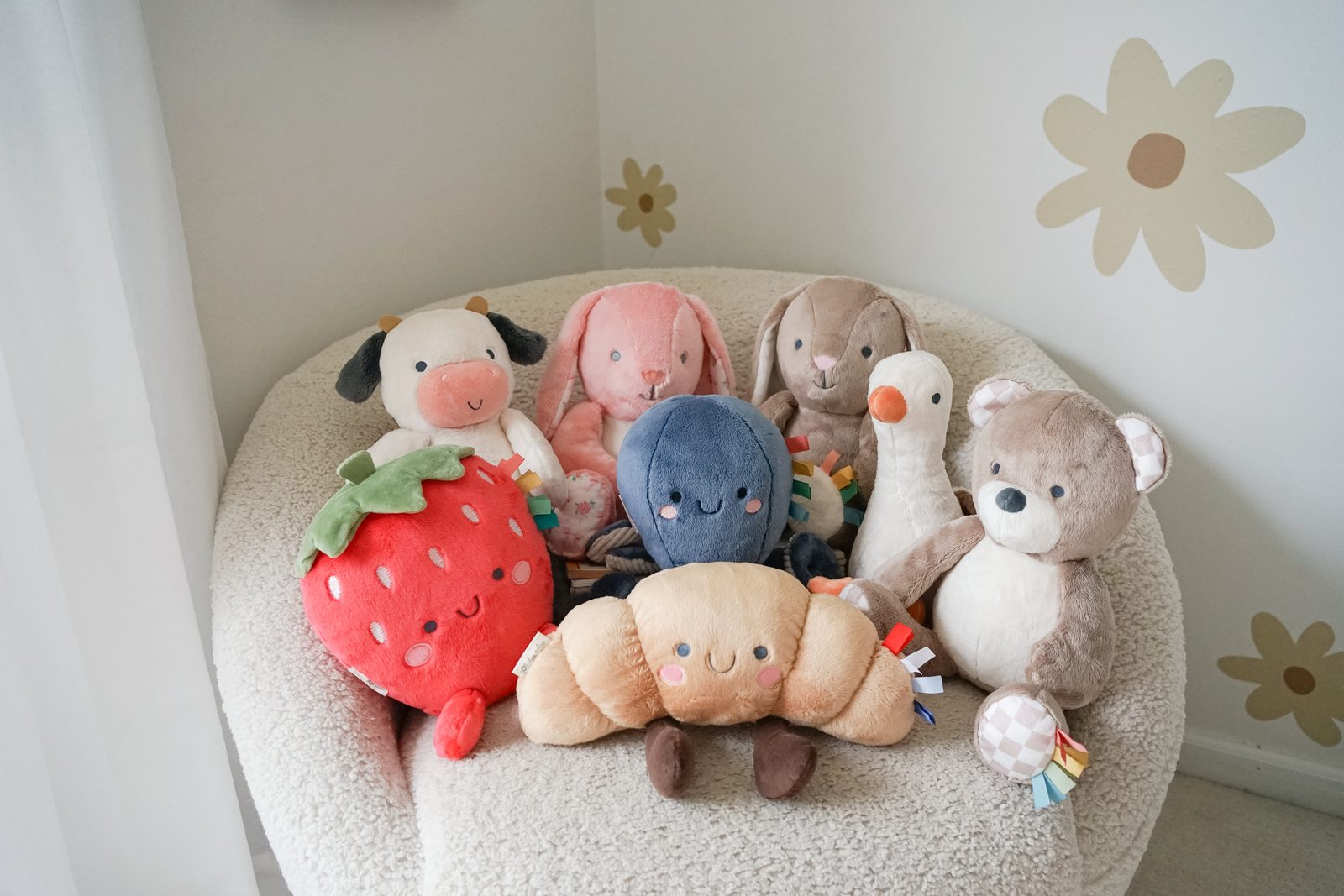 Itzy Ritzy Sweetie Snuggles plush toy Carmen the Cow product photo 3 Itzy Ritzy Sweetie Snuggles plush toy Carmen the Cow product photo 3